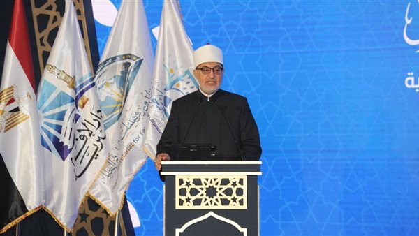 كلمة قوية لـ نظير عياد خلال افتتاح مؤتمر دار الإفتاء العالمي.. الدولة المصرية أدركت مبكرًا خطورة تحديات الأسرة.. تسليع العلاقات شوَّه المفاهيم الشرعية.. وتحذير من الذكاء الاصطناعي