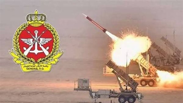 الجيش الكويتي: الدفاعات الجوية تتصدى حاليا لهجمات صاروخية ومسيرات معادية من إيران