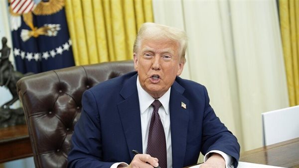 بينهم مقرب من مغني راب شهير، ترامب يصدر قرارات عفو بحق 30 شخصًا