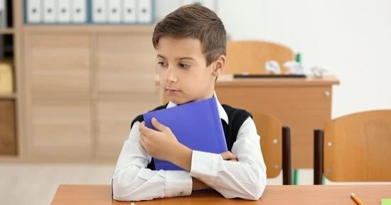 طفلك قليل التركيز؟.. أسباب بسيطة وحلول تساعده قبل بداية الدراسة