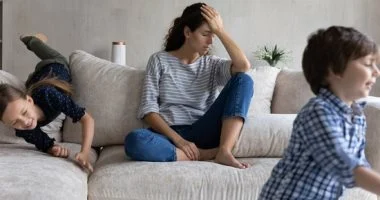 يوم الأم الكسولة.. ليه لازم تاخدى إجازة من المواعين وترتيب البيت؟