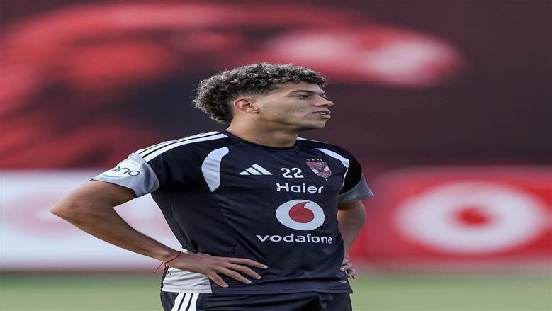 موقف إمام عاشور وأشرف داري من مباراة سموحة.. هل يشاركان؟