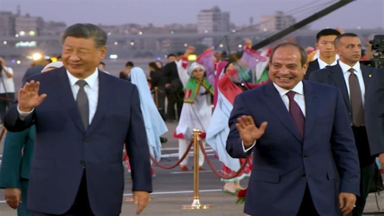 محطات زيارة الرئيس الصيني إلى مصر.. استقبال حافل ومباحثات واتفاقيات وجولة بالمتحف المصري الكبير