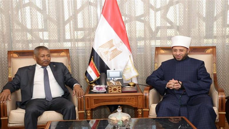 وزير الأوقاف يستقبل سفير السودان بالقاهرة لبحث تعزيز التعاون المشترك