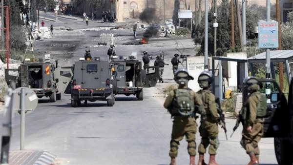 قوات إسرائيلية تقتل فلسطينيا بزعم محاولته طعن شرطي في القدس