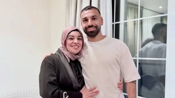على أنغام أغنية وائل جسار، شقيقة محمد صلاح تحتفي بمولوده الجديد وتكشف عن اسمه