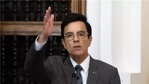 البيرو تعلن قطع علاقاتها الدبلوماسية مع إيران