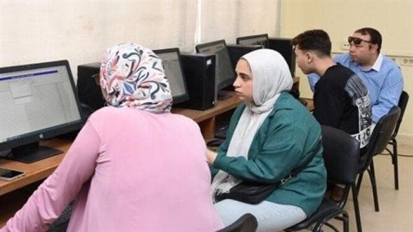 مزايا خدمة التنسيق الإلكتروني لطلاب الدبلومات الفنية